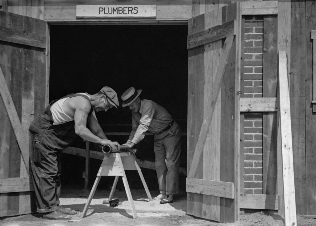 d plombier qui traviail dans les années 1920